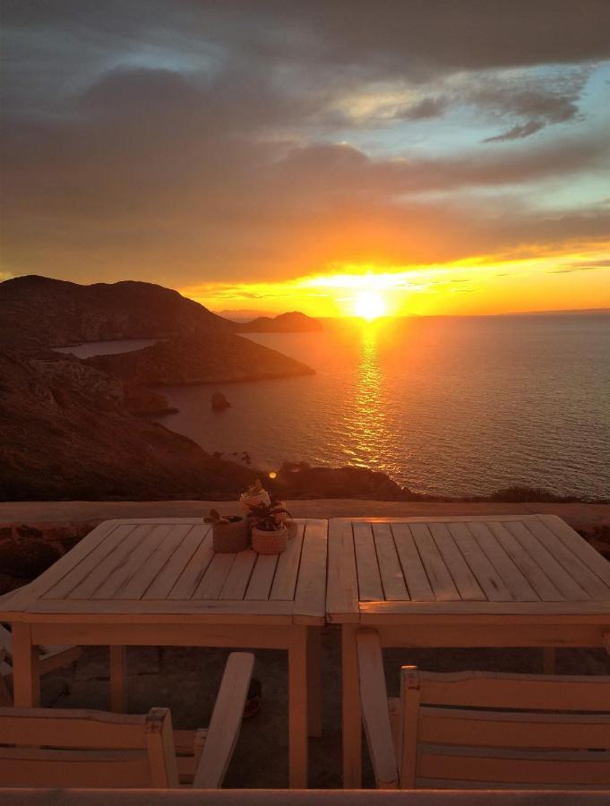 Вілла C & C _ Cycladic House With Endless Sea View Ермуполіс Екстер'єр фото