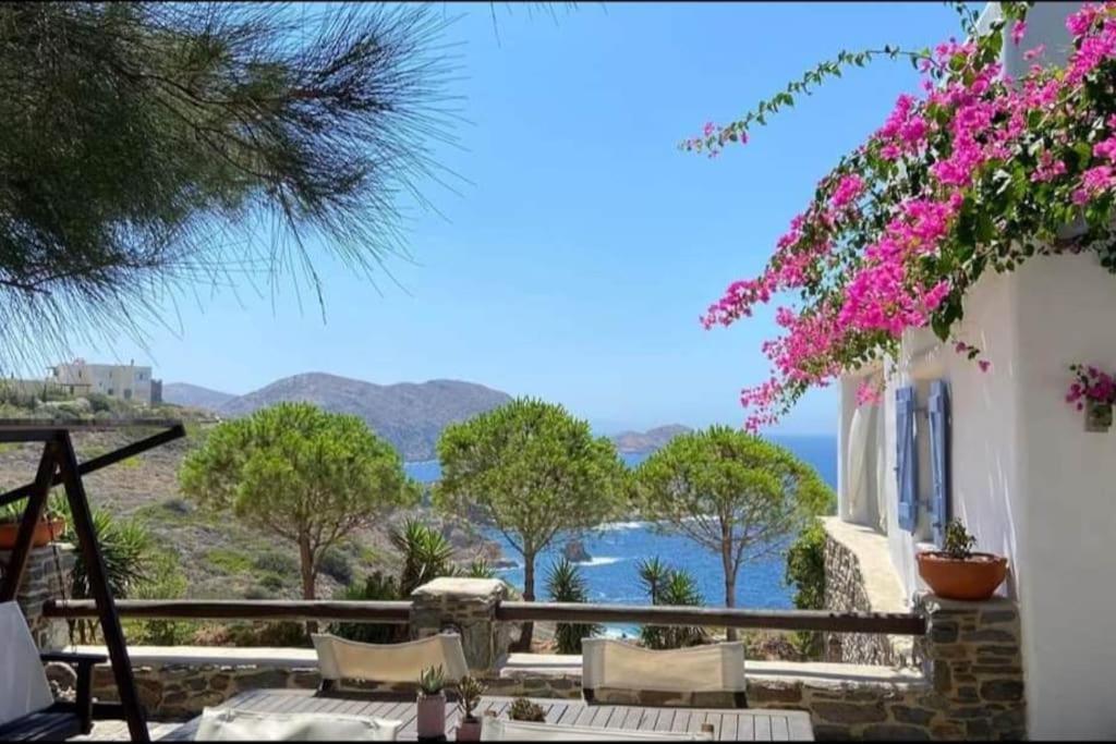 Вілла C & C _ Cycladic House With Endless Sea View Ермуполіс Екстер'єр фото